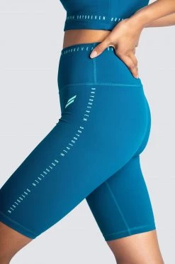 Female Outlet Adapt Bike Shorts - Deep Blue Womens