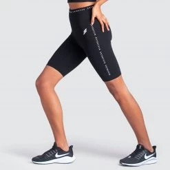Female Outlet Adapt Bike Shorts - Jet Black