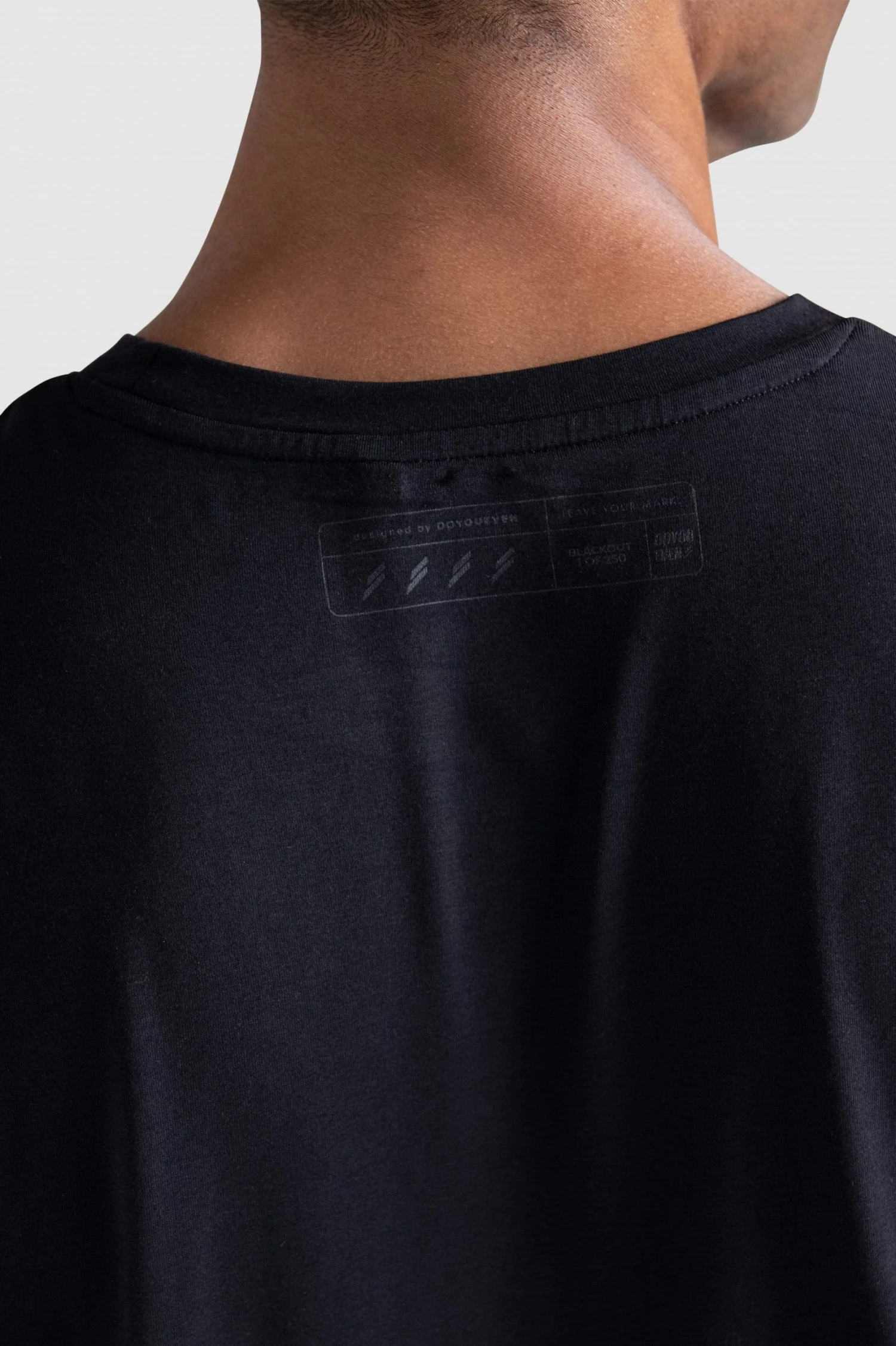 Darren Blackout Split Prime Regular Fit Tee Mens