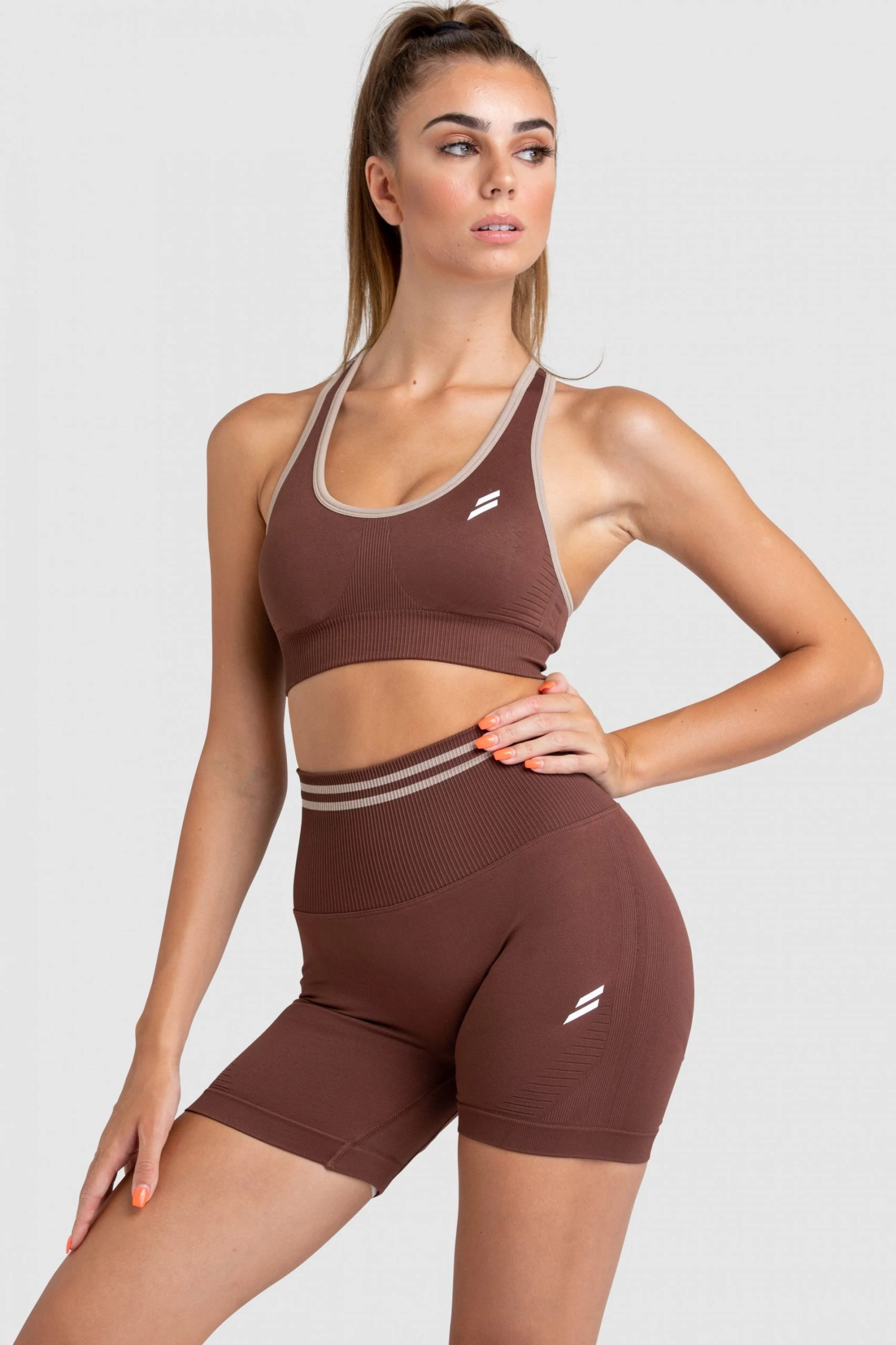 Pony DYE Scrunch Seamless Crop - Chocolate Brown Womens