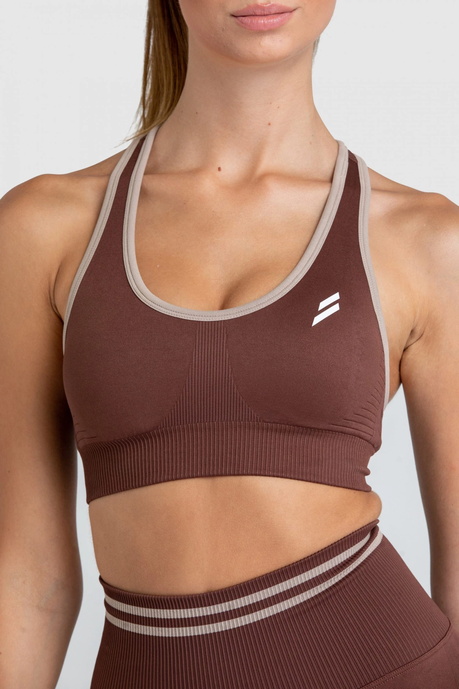 Pony DYE Scrunch Seamless Crop - Chocolate Brown Womens