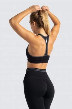 Pony DYE Scrunch Seamless Crop - Jet Black Womens