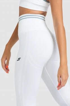 Pony DYE Scrunch Seamless Leggings - Bright White