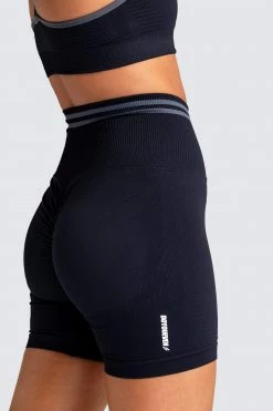 Pony DYE Scrunch Seamless Shorts - Jet Black Womens