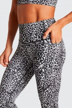 Female Outlet Excel+ Leggings - Black Cheetah Womens