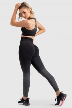Pony Ombre Seamless Crop - Black