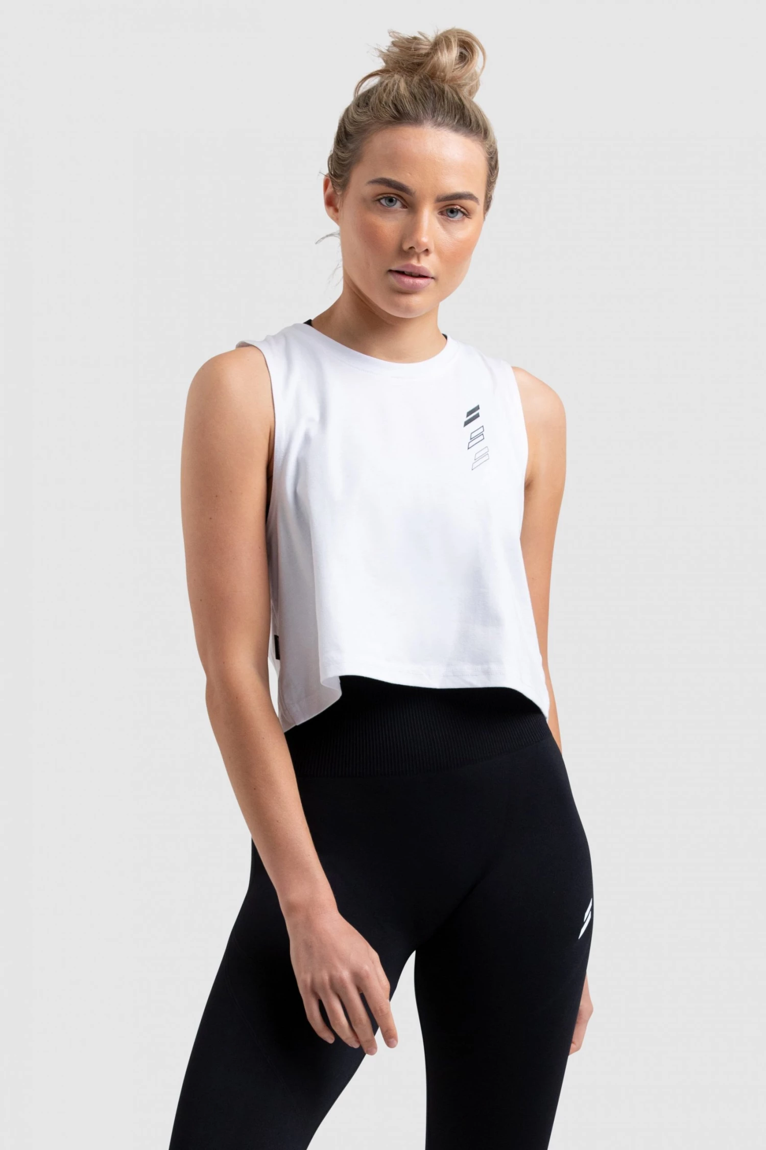 Aivory Retro Cropped Tank - White