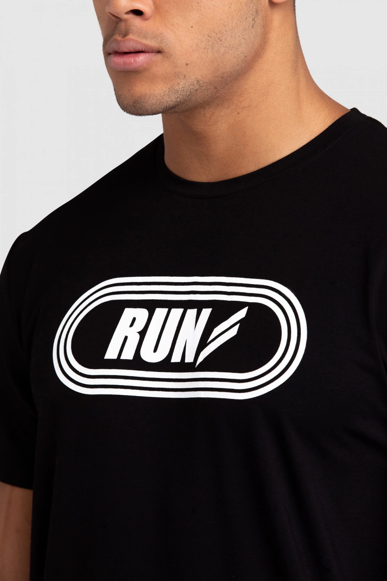 Darren Run Regular Fit Tee - Black